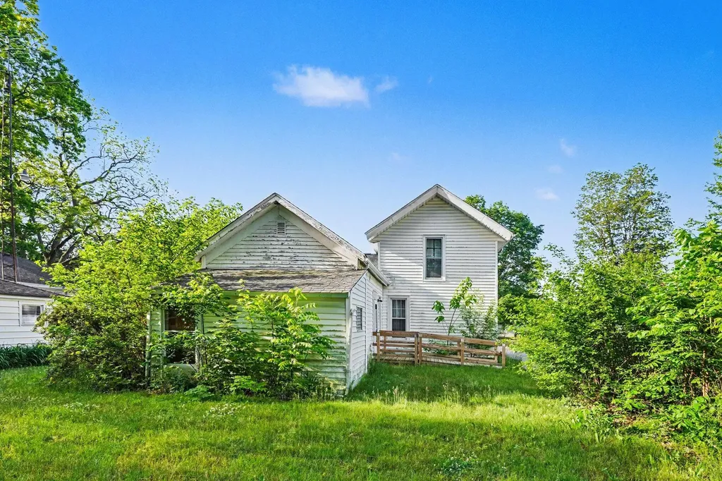 307 E State Street Vicksburg Village MI 49097