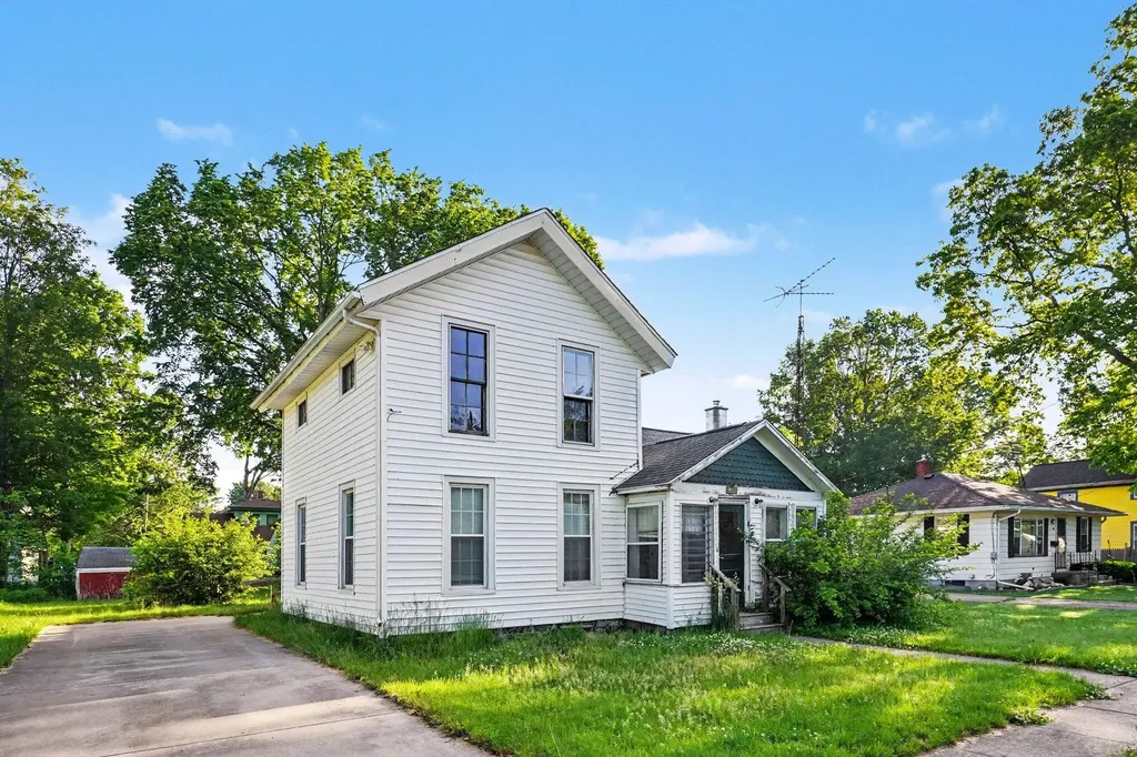 307 E State Street Vicksburg Village MI 49097