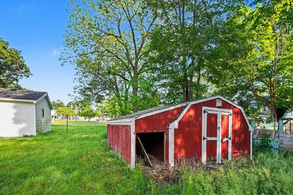 307 E State Street Vicksburg Village MI 49097