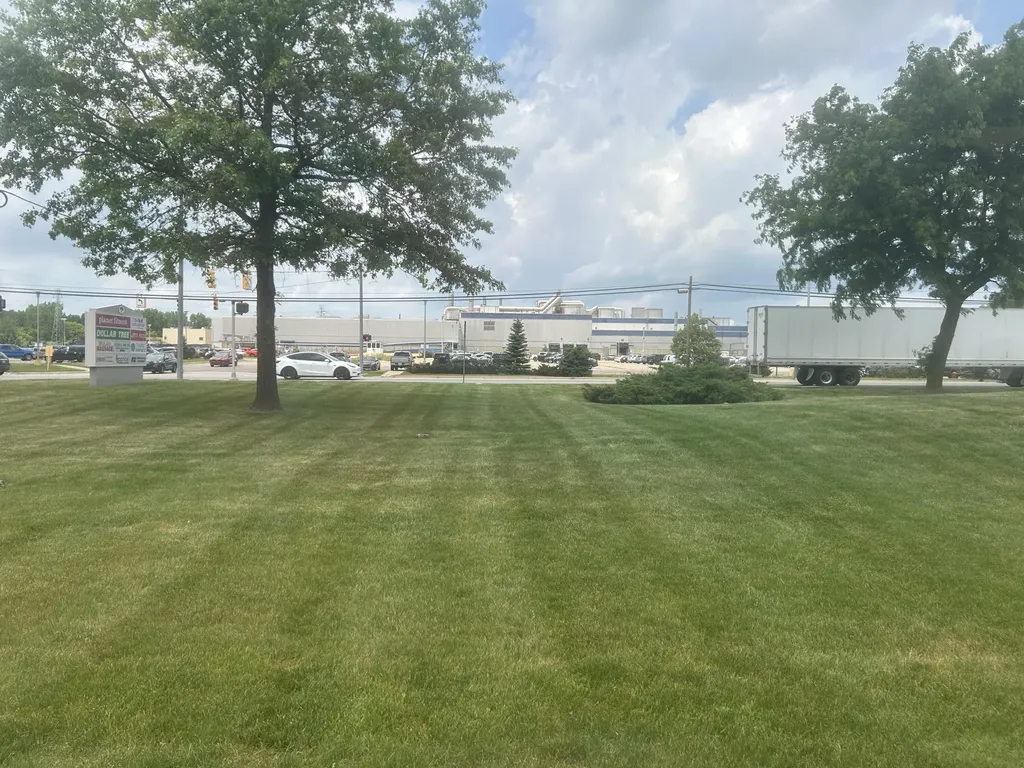 900 E Michigan Avenue Saline City MI 48176