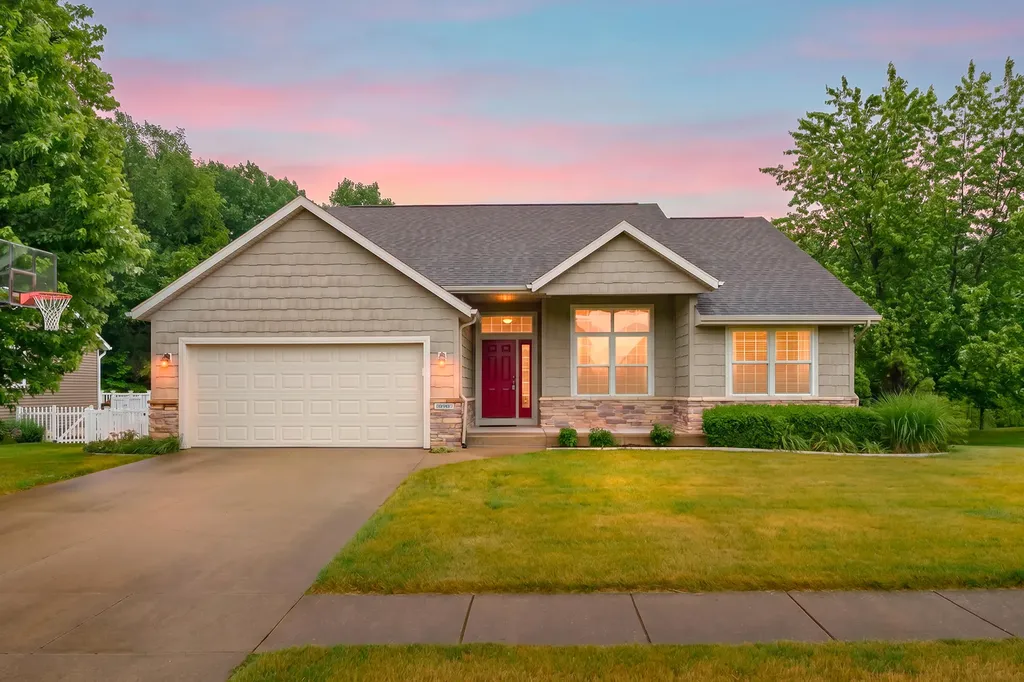 10907 Autumn View Lane Portage City MI 49002