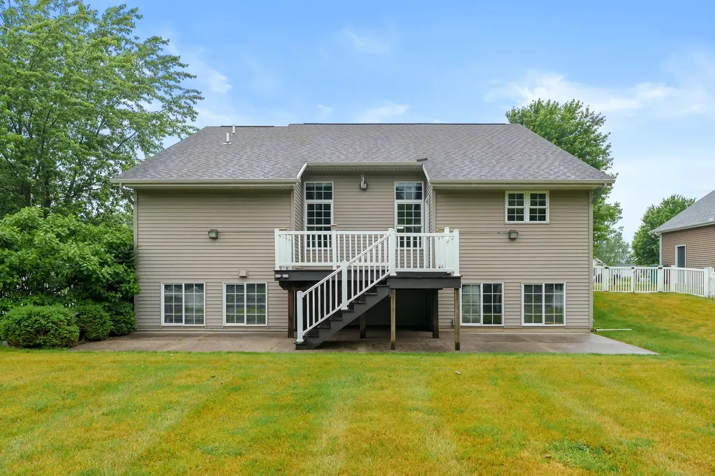 10907 Autumn View Lane Portage City MI 49002