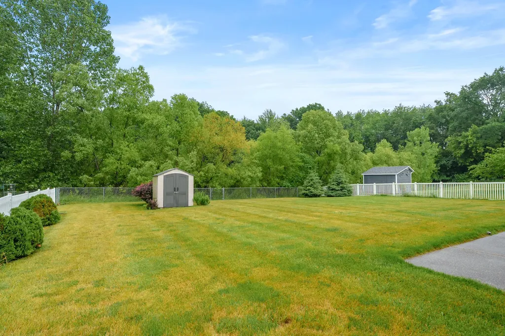 10907 Autumn View Lane Portage City MI 49002