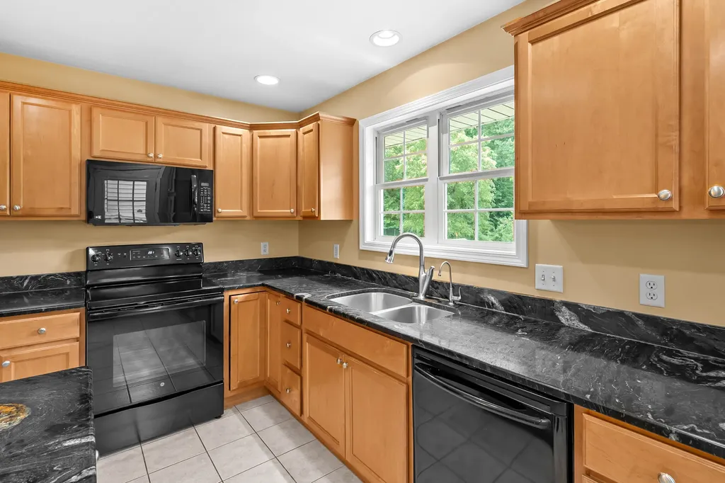10907 Autumn View Lane Portage City MI 49002