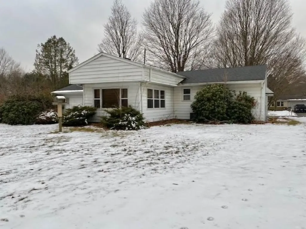 2888 Clarice Street Comstock Charter Township MI 49048