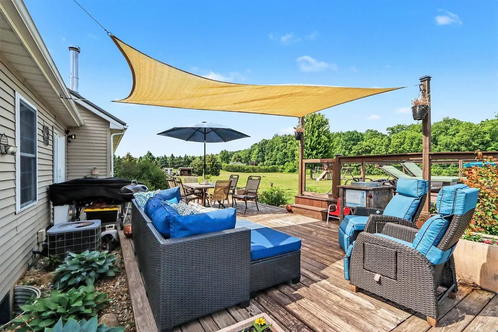 52638 Oak Plains Road Flowerfield Township MI 49093
