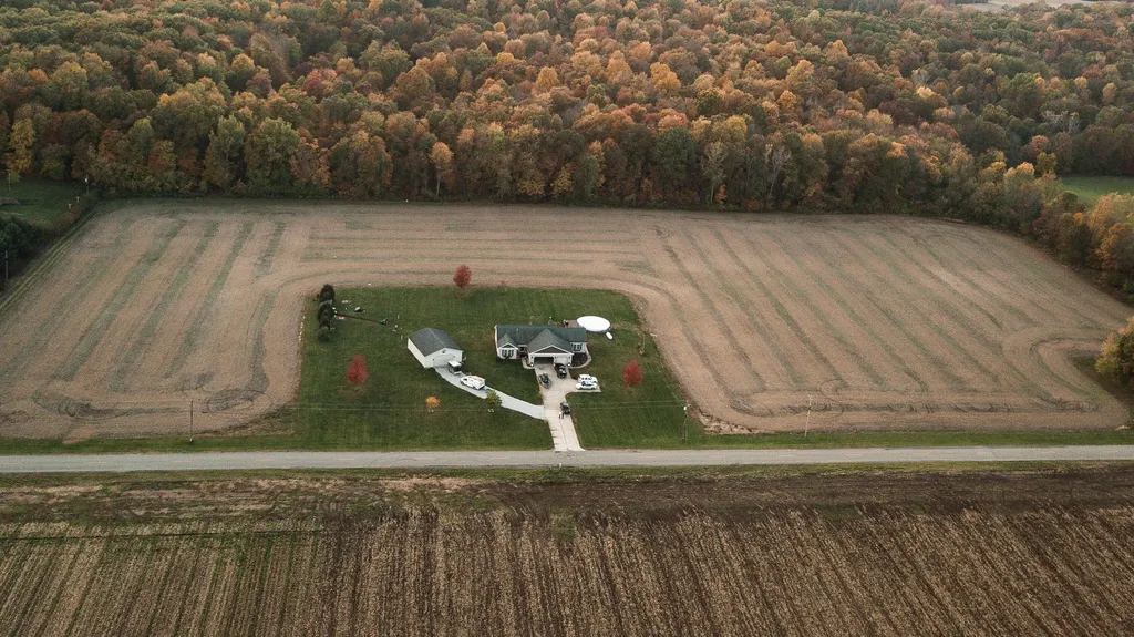 52638 Oak Plains Road Flowerfield Township MI 49093