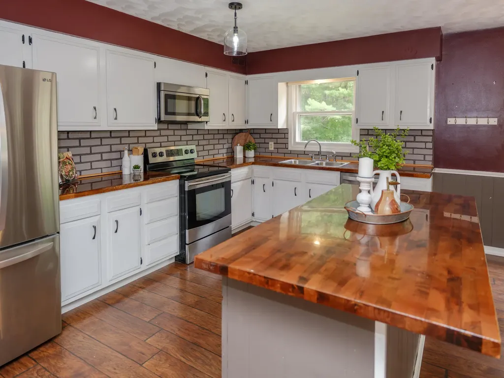 5088 Driftwood Avenue Oshtemo Charter Township MI 49009