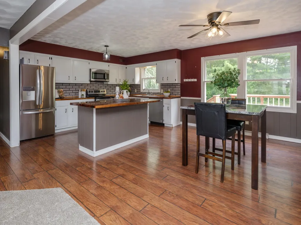 5088 Driftwood Avenue Oshtemo Charter Township MI 49009