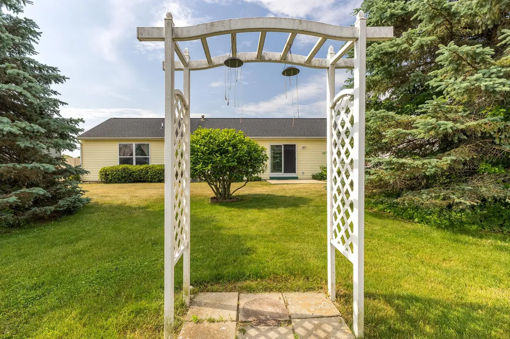 9867 Blake Boulevard Comstock Charter Township MI 49053