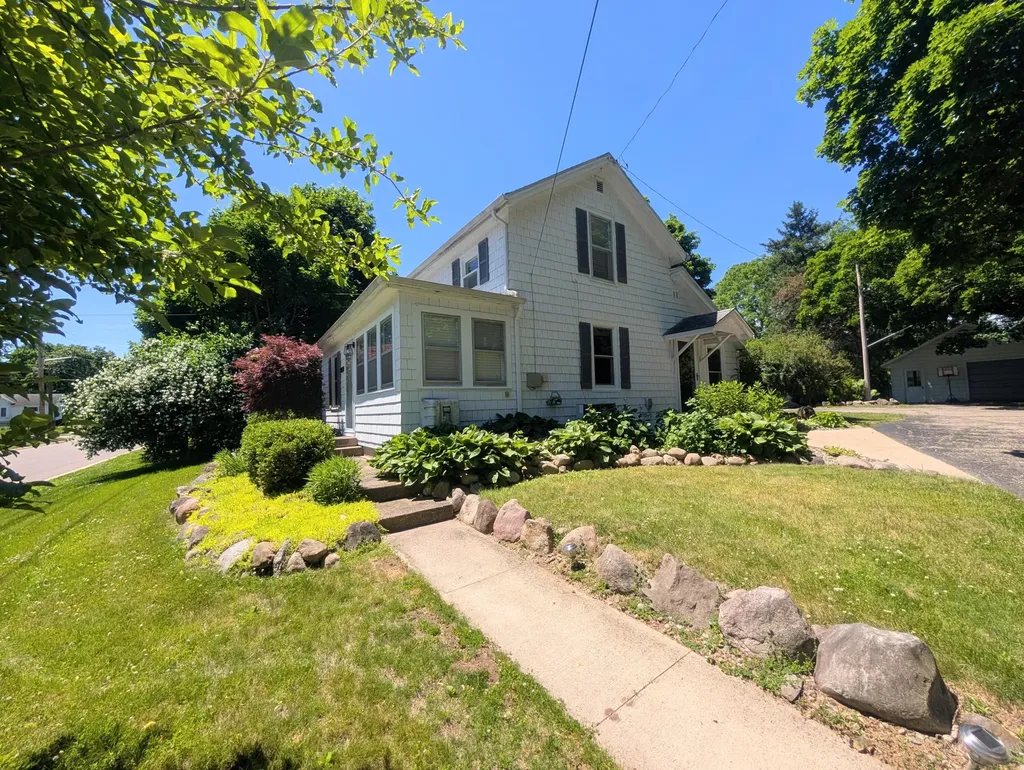 1020 S Marshall Avenue Marshall City MI 49068