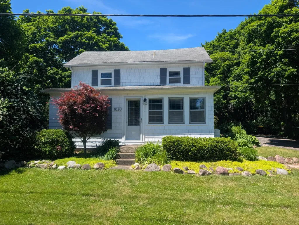 1020 S Marshall Avenue Marshall City MI 49068