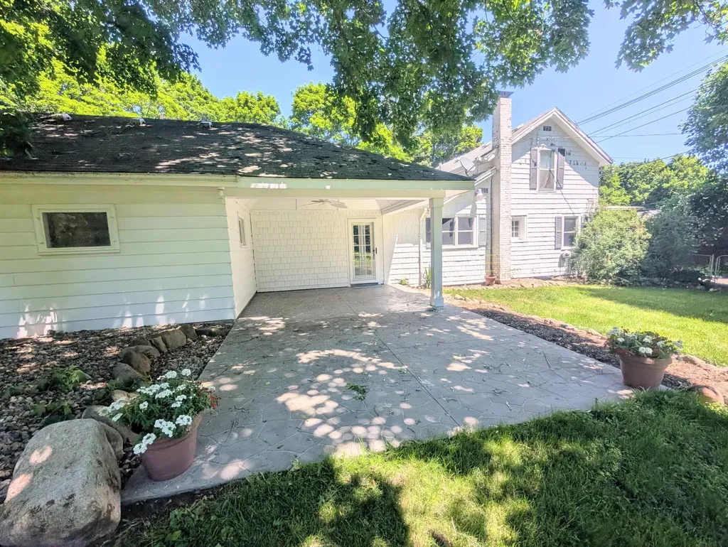 1020 S Marshall Avenue Marshall City MI 49068