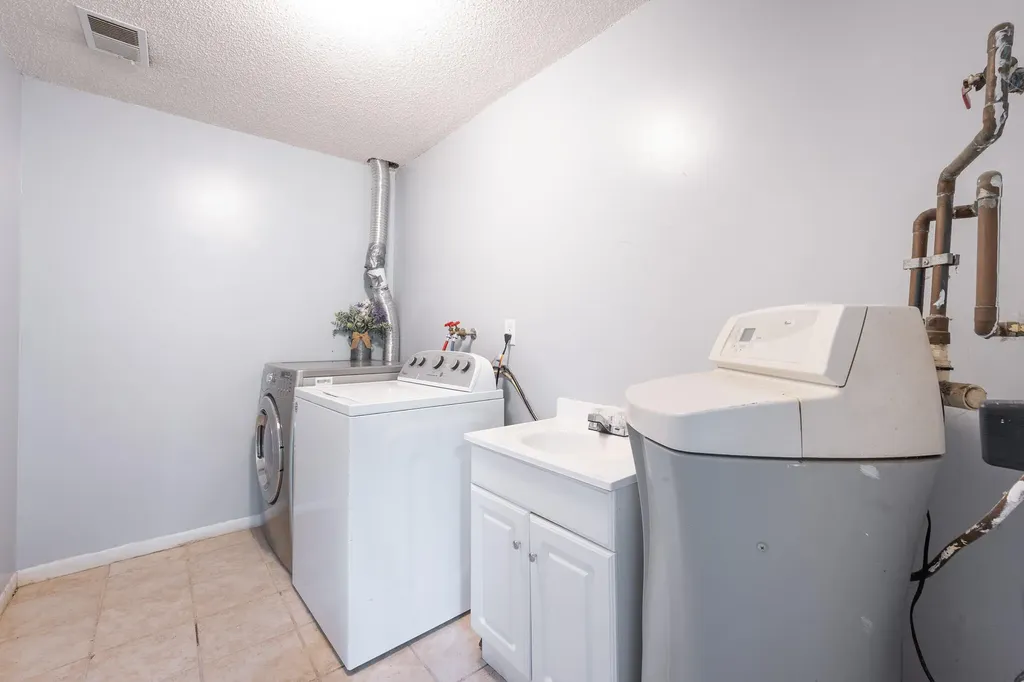 12111 S Sherman Lake Drive Ross Township MI 49012