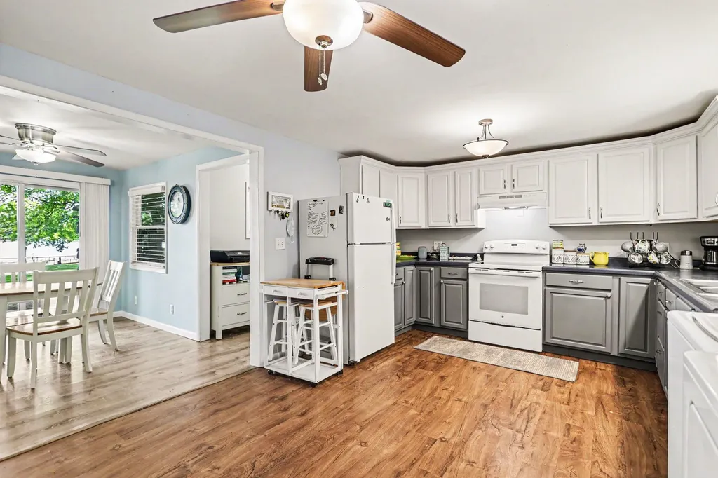 301 Cotton Lake Drive Newton Township MI 49014