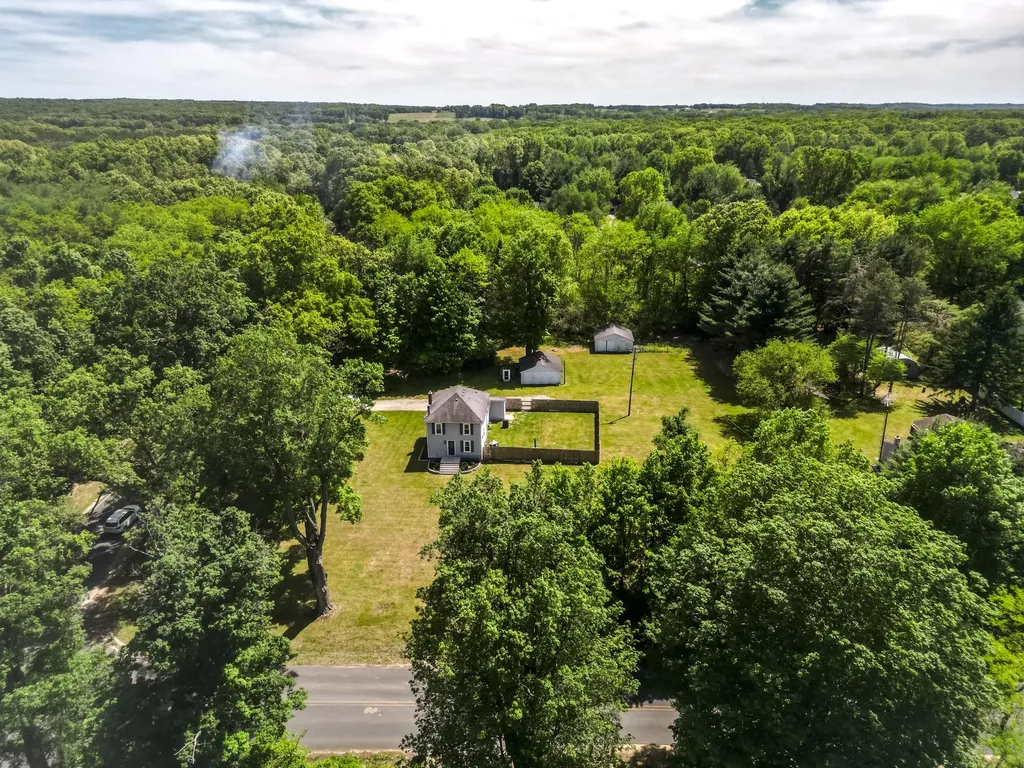 28033 62nd Avenue Antwerp Township MI 49065