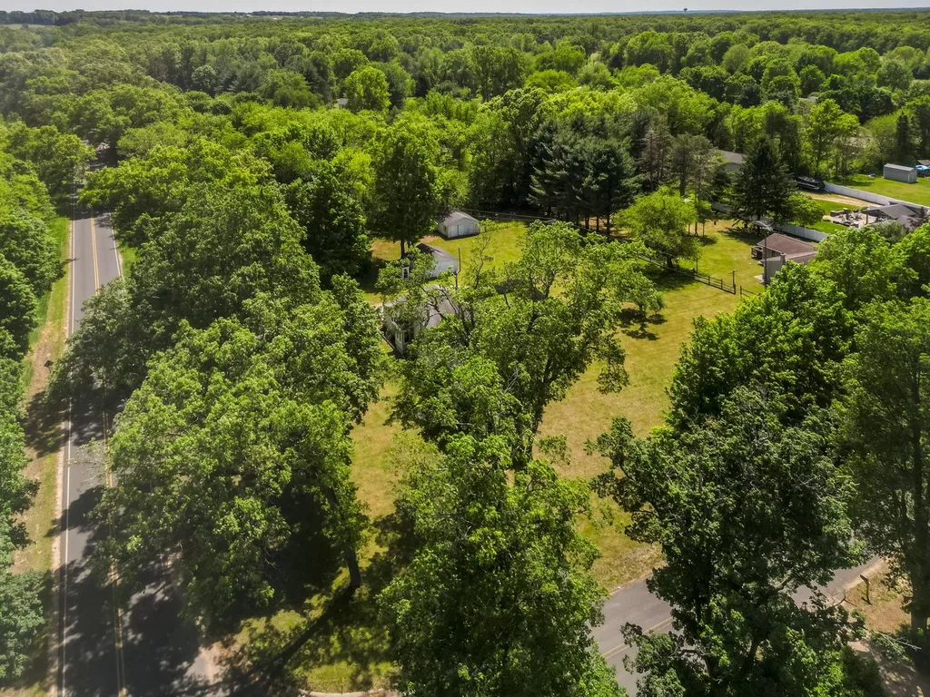 28033 62nd Avenue Antwerp Township MI 49065