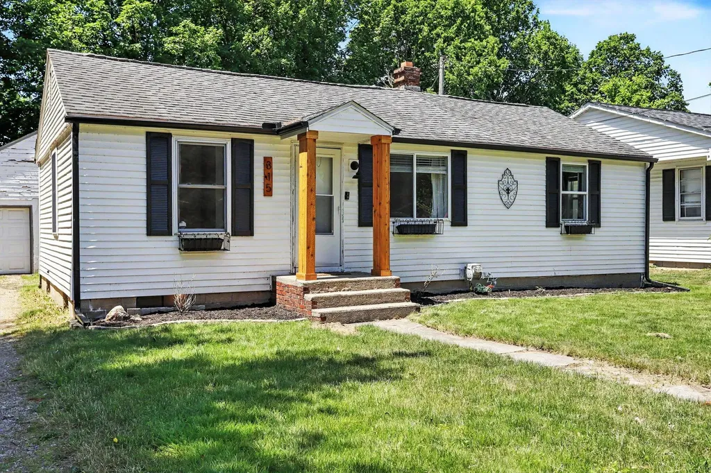 315 N Cedar Street Schoolcraft Village MI 49087