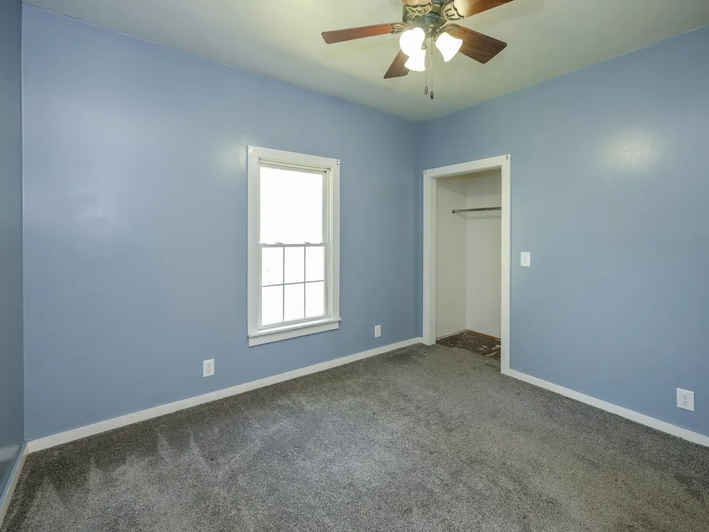 812 Washburn Avenue Kalamazoo Charter Township MI 49048