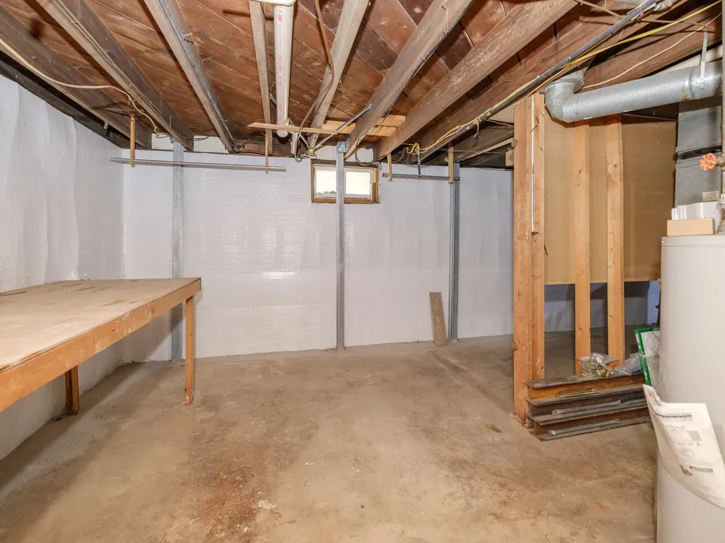 812 Washburn Avenue Kalamazoo Charter Township MI 49048