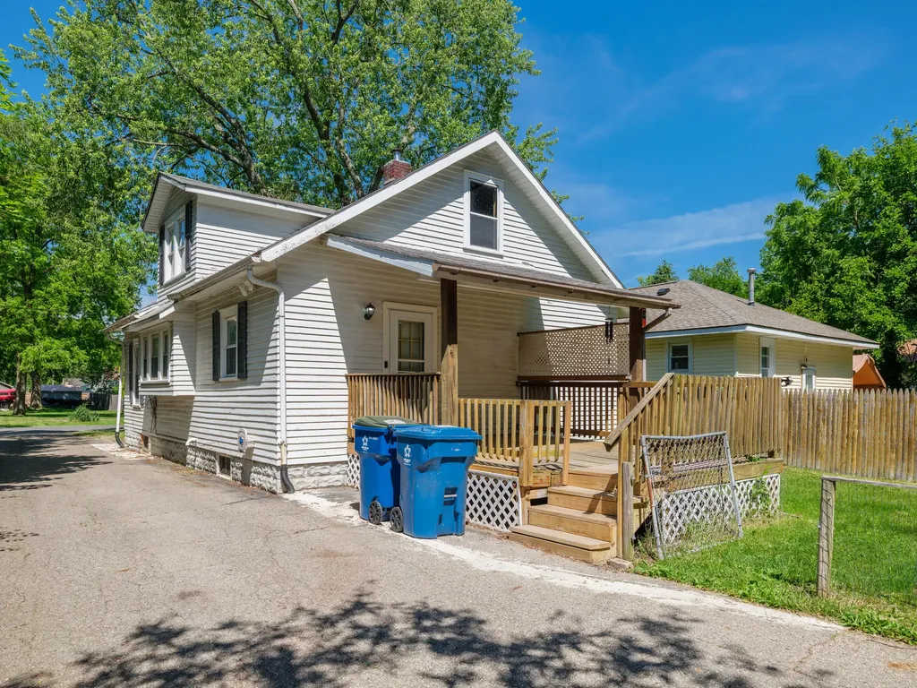 812 Washburn Avenue Kalamazoo Charter Township MI 49048
