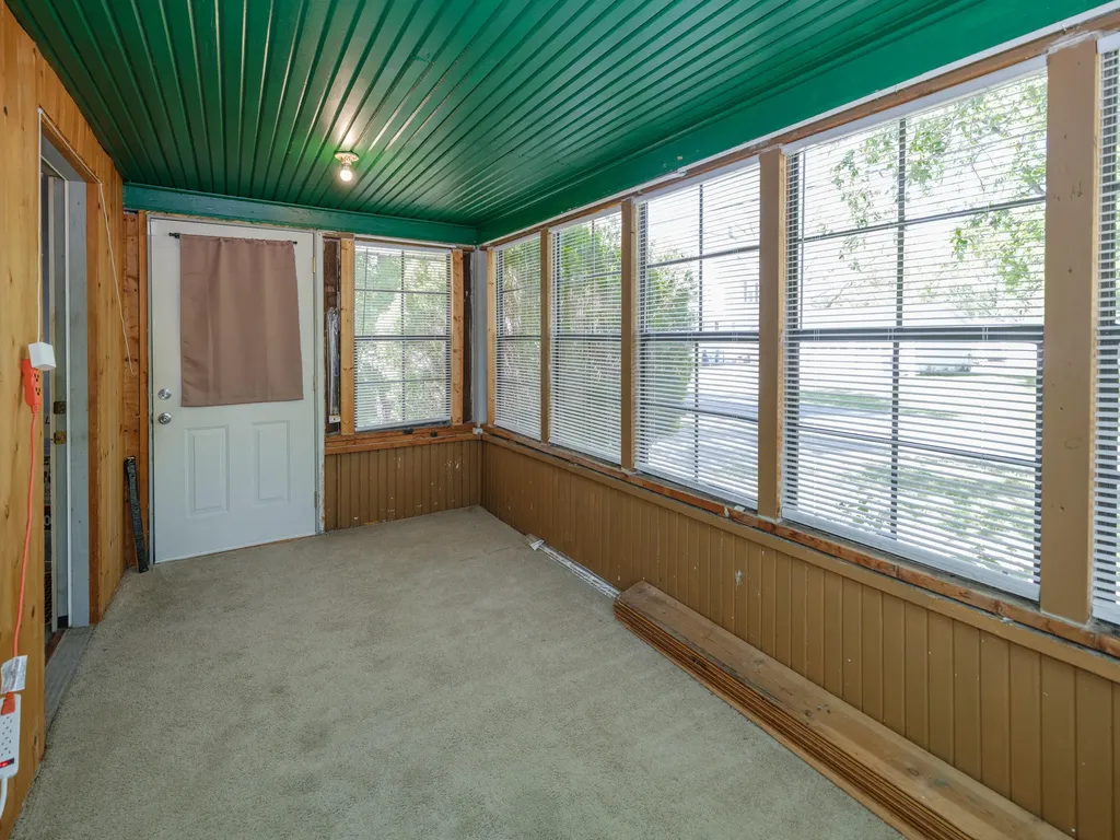 812 Washburn Avenue Kalamazoo Charter Township MI 49048