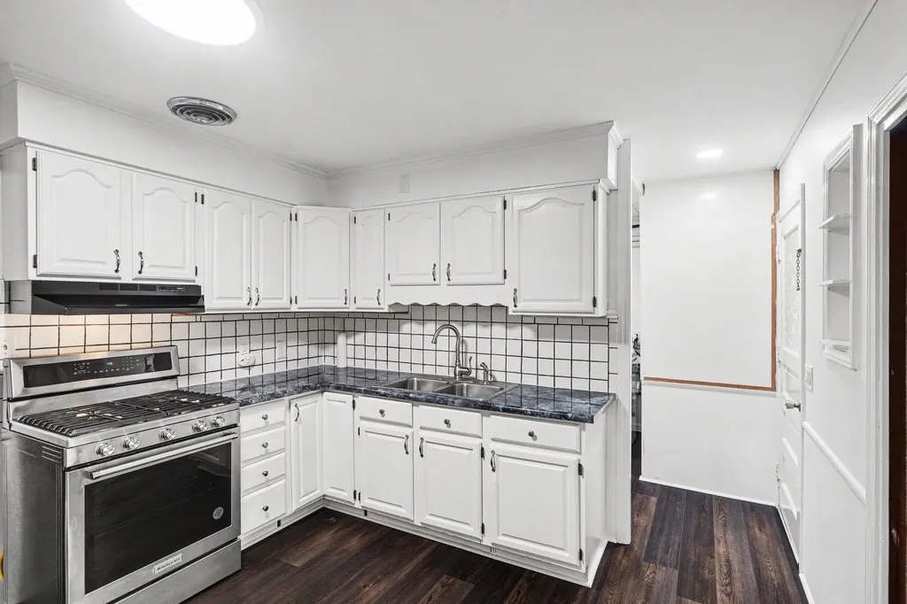 4106 Duke Street Kalamazoo City MI 49008
