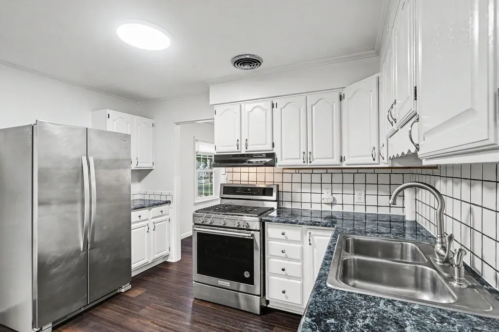 4106 Duke Street Kalamazoo City MI 49008