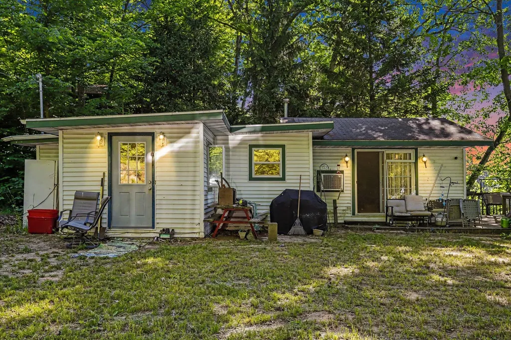 27383 Hayne Road Porter Township MI 49065