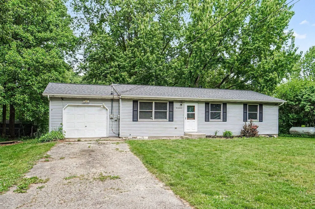 41842 Paw Paw Road Paw Paw Township MI 49079