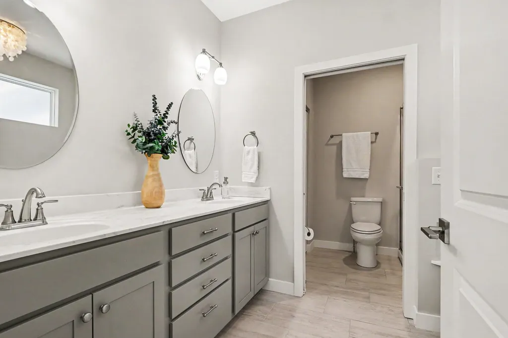 950 Doolittle Court Oshtemo Charter Township MI 49009