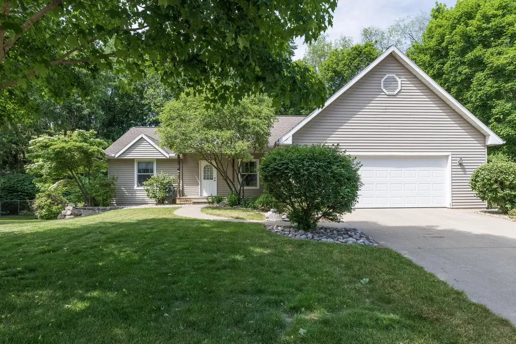11175 Delmar Avenue Ross Township MI 49083