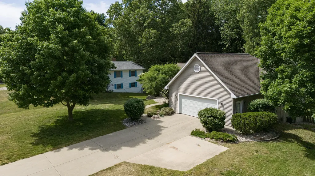 11175 Delmar Avenue Ross Township MI 49083