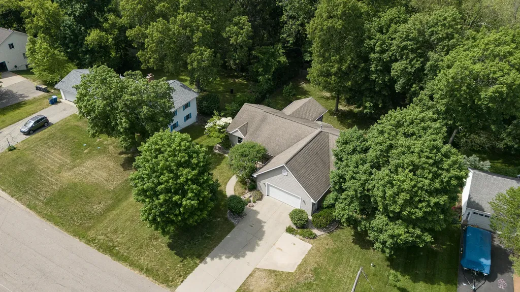 11175 Delmar Avenue Ross Township MI 49083