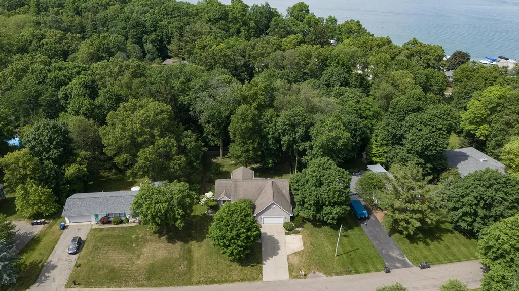 11175 Delmar Avenue Ross Township MI 49083