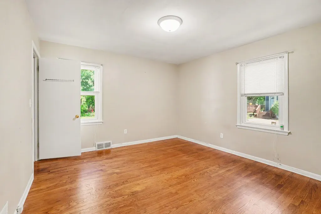 1425 Sunnyside Drive Kalamazoo Charter Township MI 49048