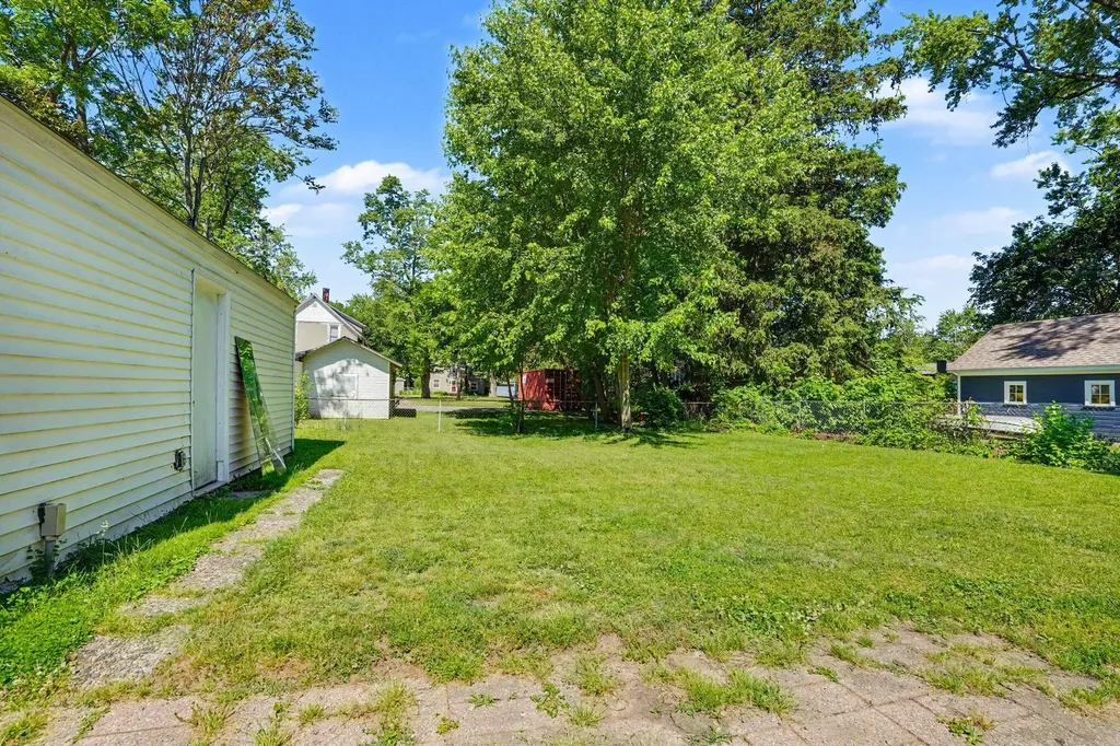 1425 Sunnyside Drive Kalamazoo Charter Township MI 49048