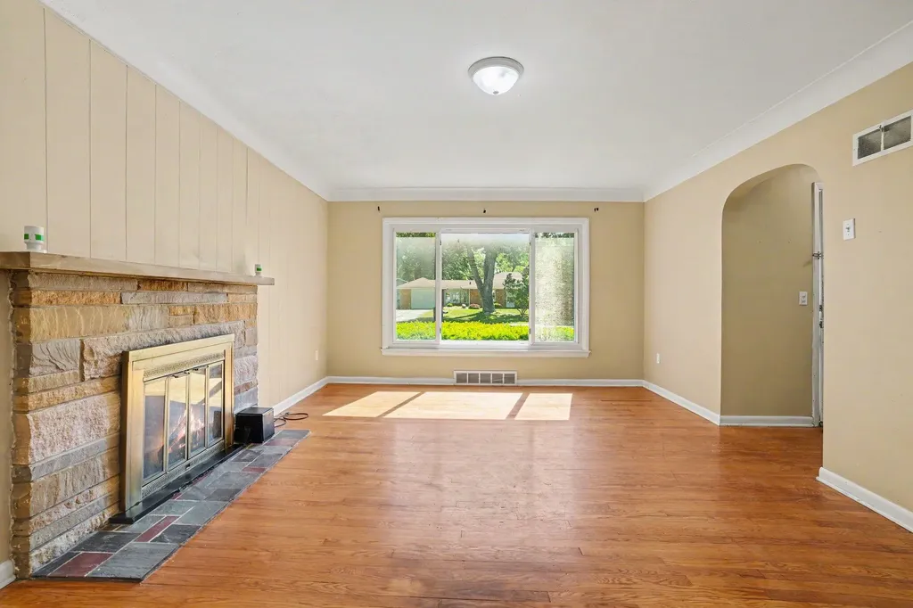 1425 Sunnyside Drive Kalamazoo Charter Township MI 49048