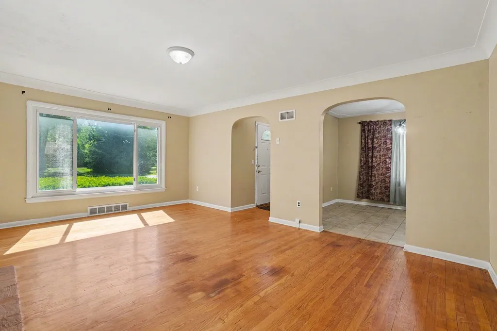 1425 Sunnyside Drive Kalamazoo Charter Township MI 49048