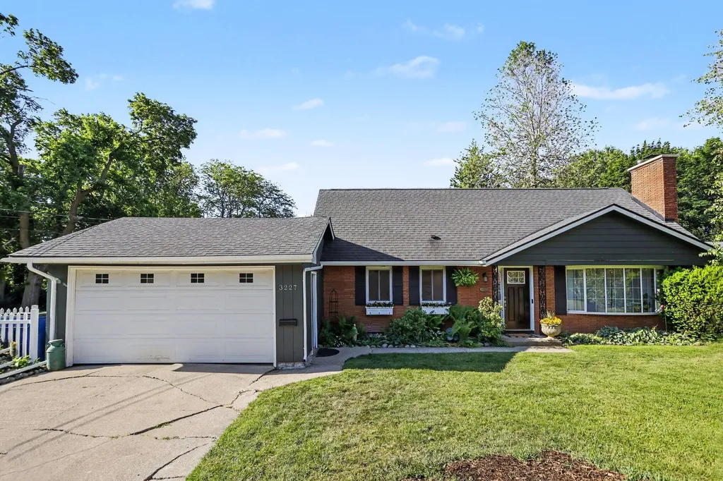 3227 Marlane Avenue Kalamazoo Charter Township MI 49006