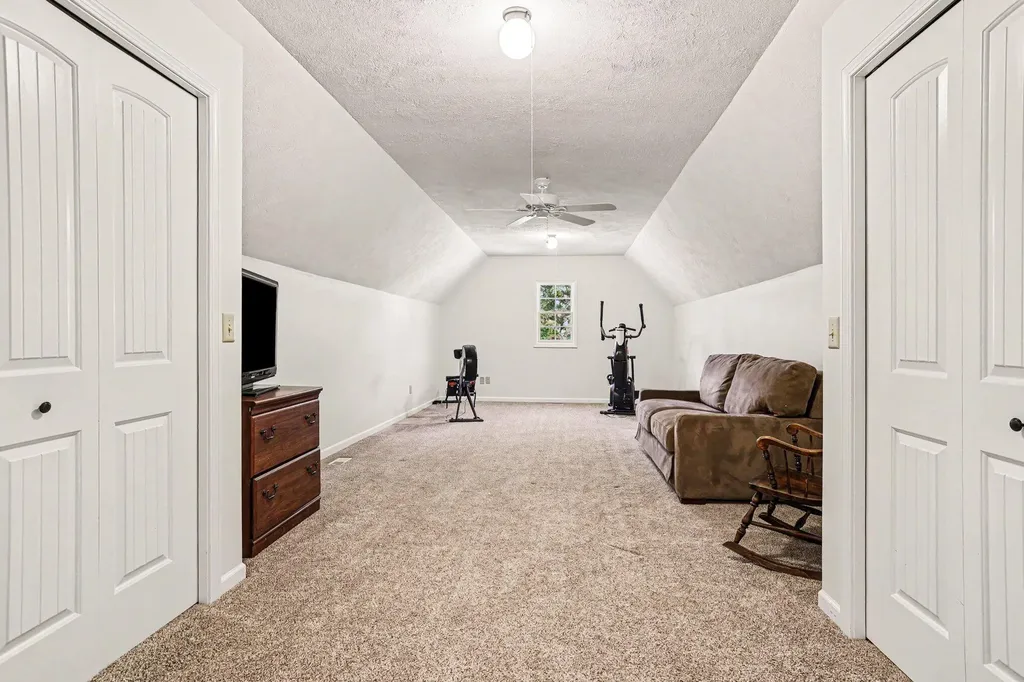 2724 Oldrew Circle Oshtemo Charter Township MI 49009