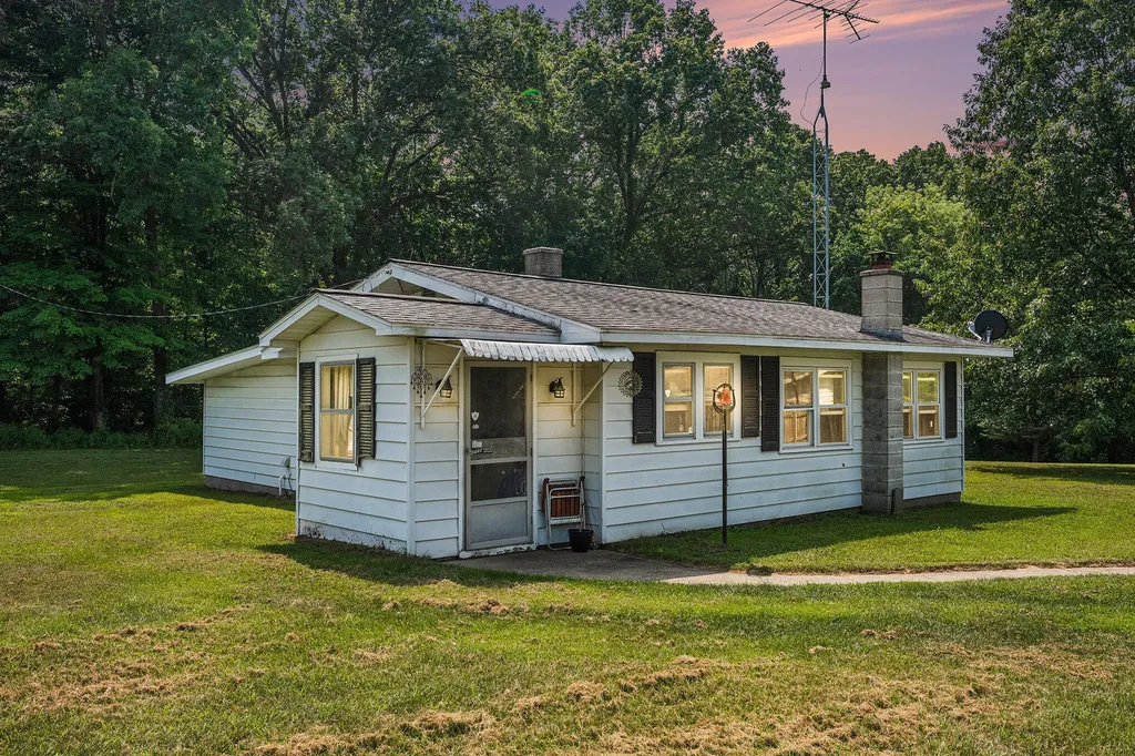 14450 Wing Road Assyria Township MI 49021