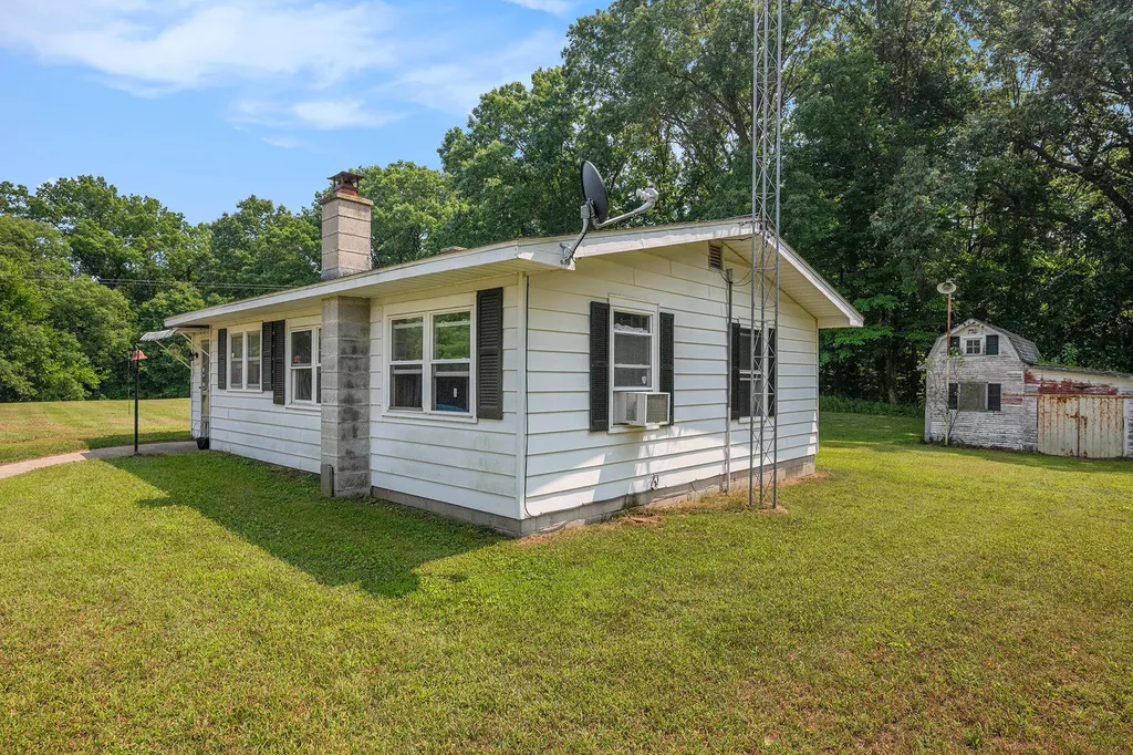 14450 Wing Road Assyria Township MI 49021