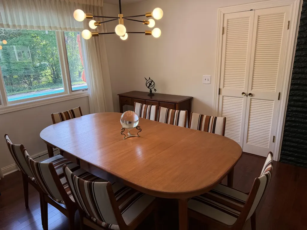 1935 Skyler Drive Kalamazoo City MI 49008
