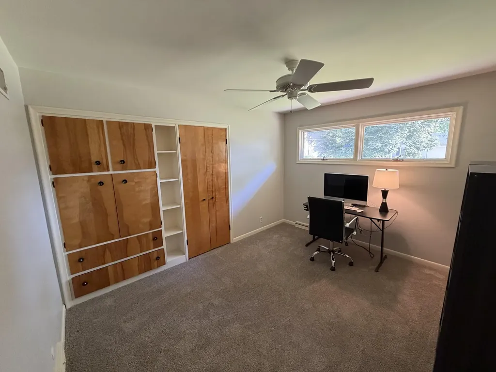 1935 Skyler Drive Kalamazoo City MI 49008
