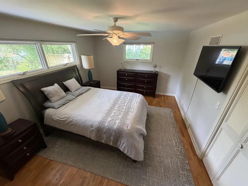1935 Skyler Drive Kalamazoo City MI 49008