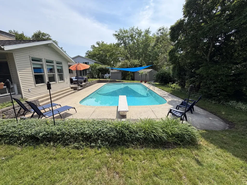 1935 Skyler Drive Kalamazoo City MI 49008