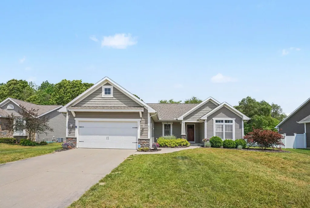 2212 Oakland Farms Trail Portage City MI 49024