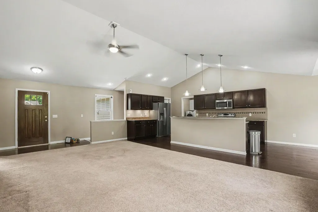 2212 Oakland Farms Trail Portage City MI 49024