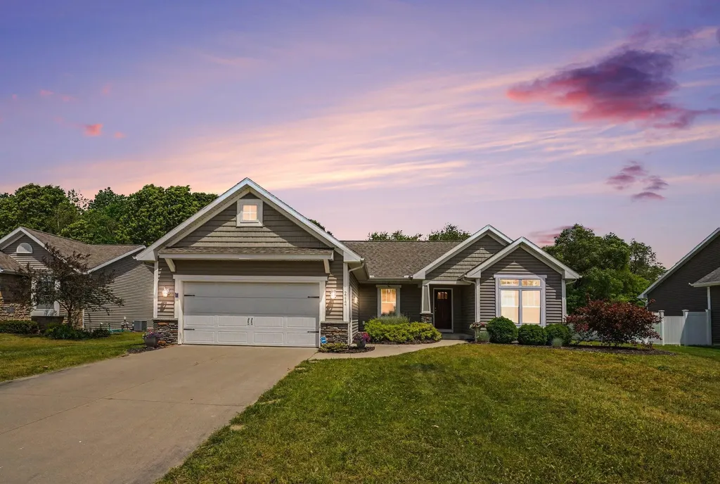 2212 Oakland Farms Trail Portage City MI 49024